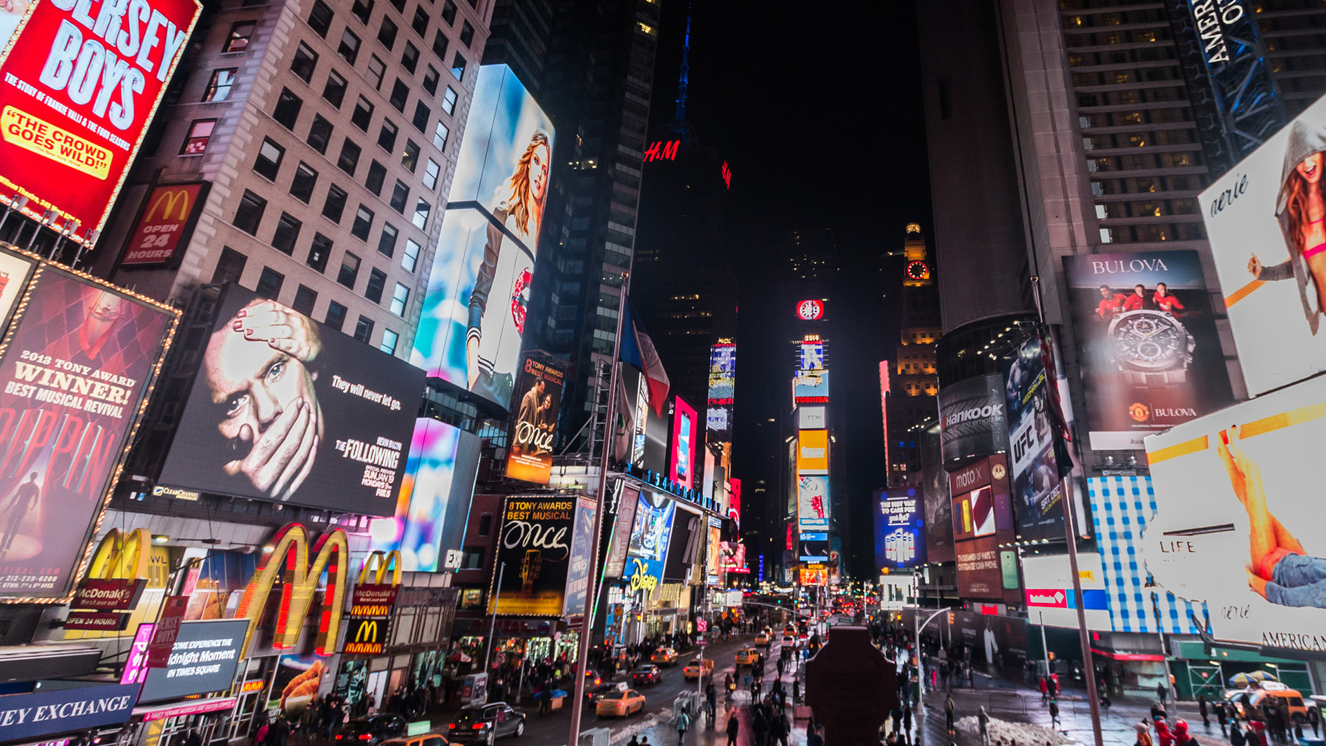times square at night all lit up