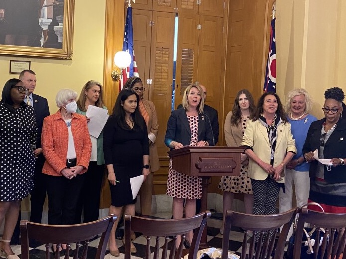 Ohio Democratic lawmakers propose several bills focused on aiding infants and parents - Vimarsana News