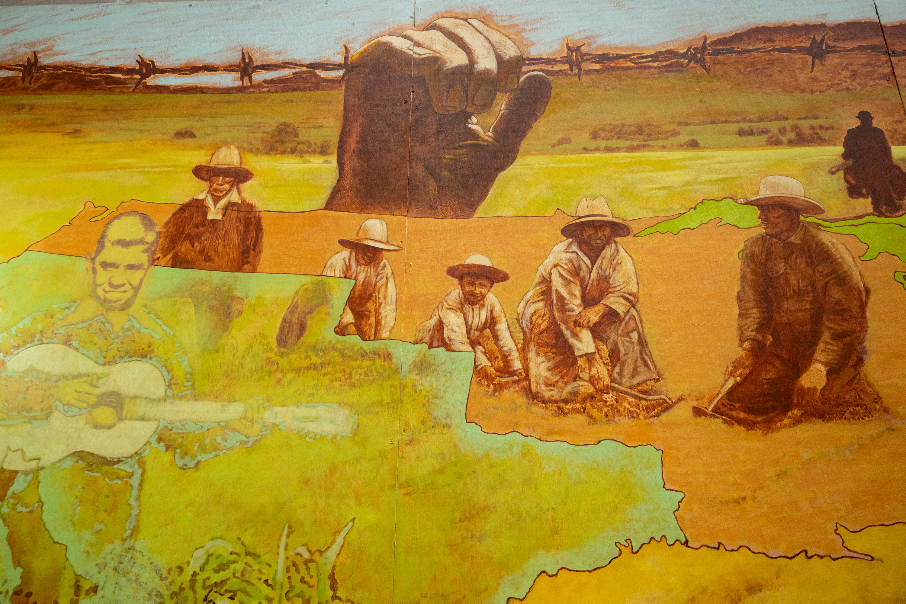 CT muralist earns accolade from Mexican consulate in Boston