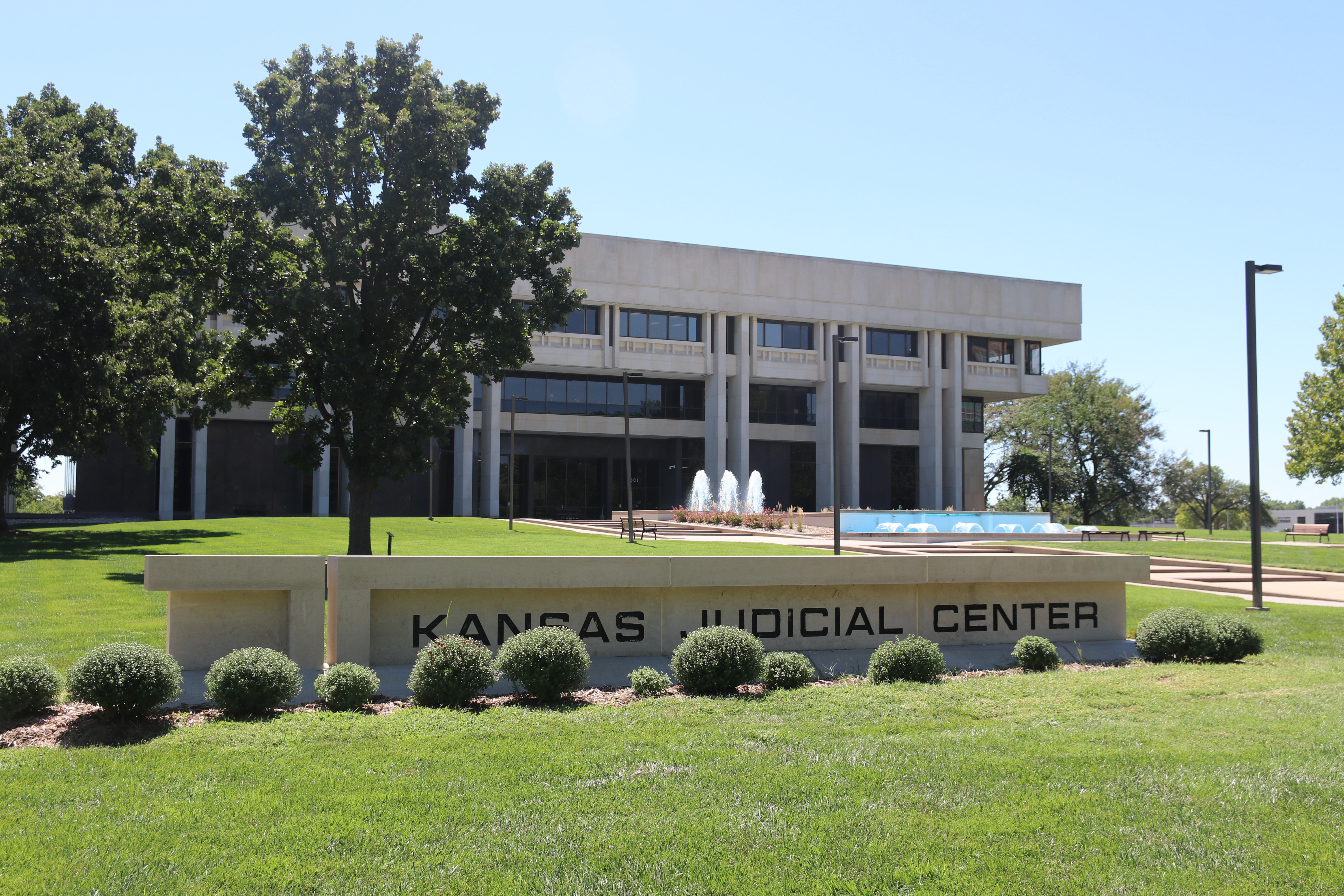 Kansas Supreme Court decision against grandmother could shape foster care custody rights - Vimarsana News