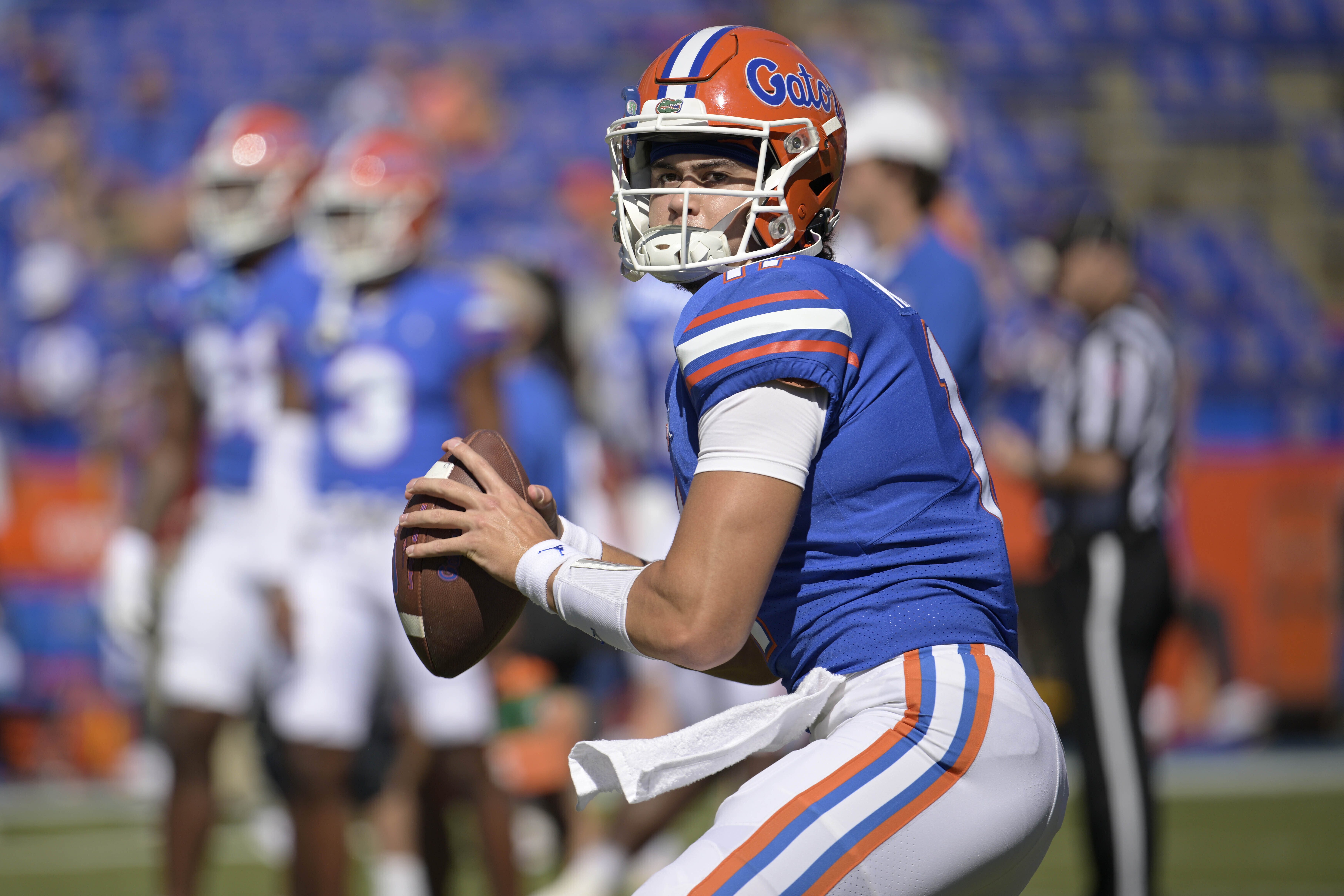 Ex-Florida QB Jalen Kitna agrees to plea deal that drops 5 felony child porn  charges
