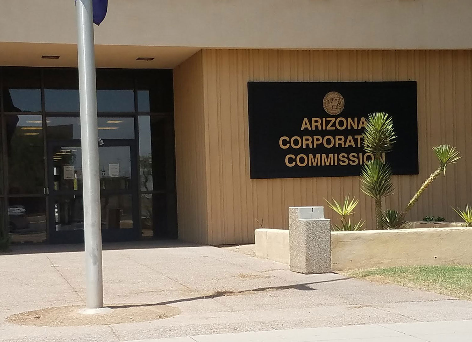 Mayes blocks Arizona renewable energy standard repeal from taking effect