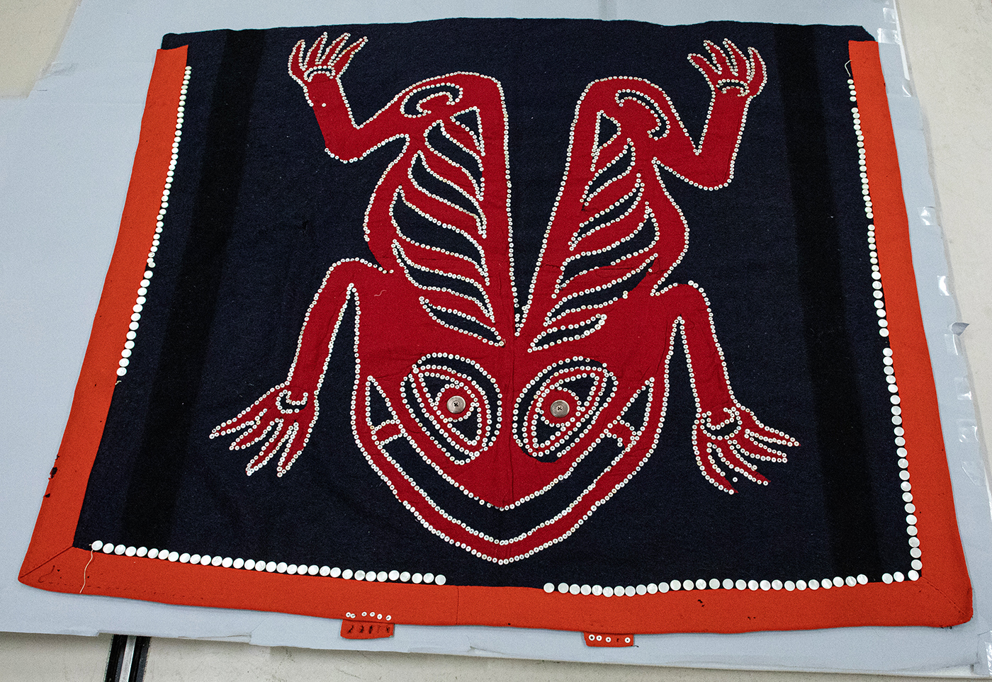 Washington man donates Frog button blanket to Sealaska Heritage