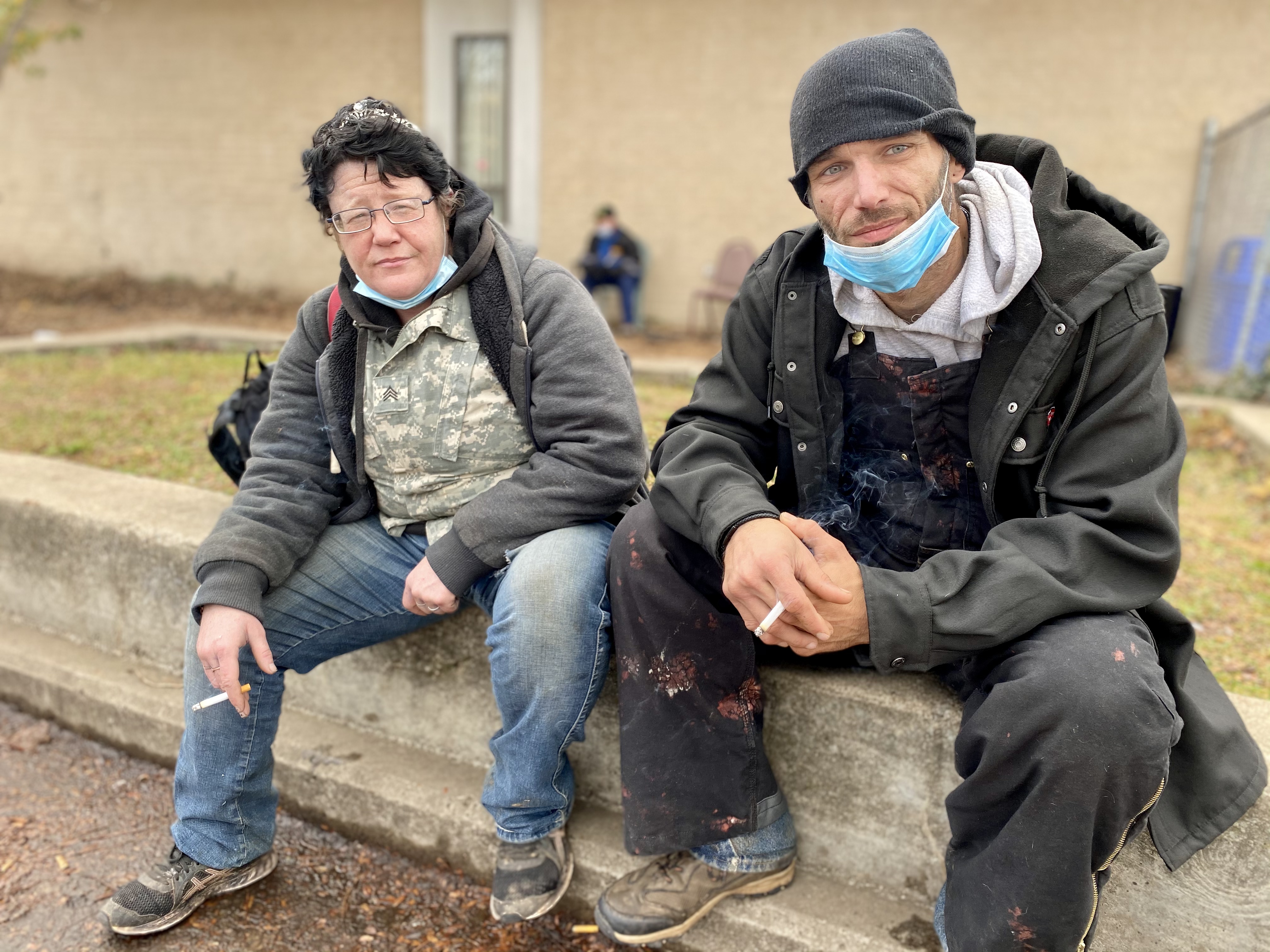 Springfield Couple, Living In A Tent, Avoids The Depression, Fear Burdening  Their Peers, image size:4032x3024