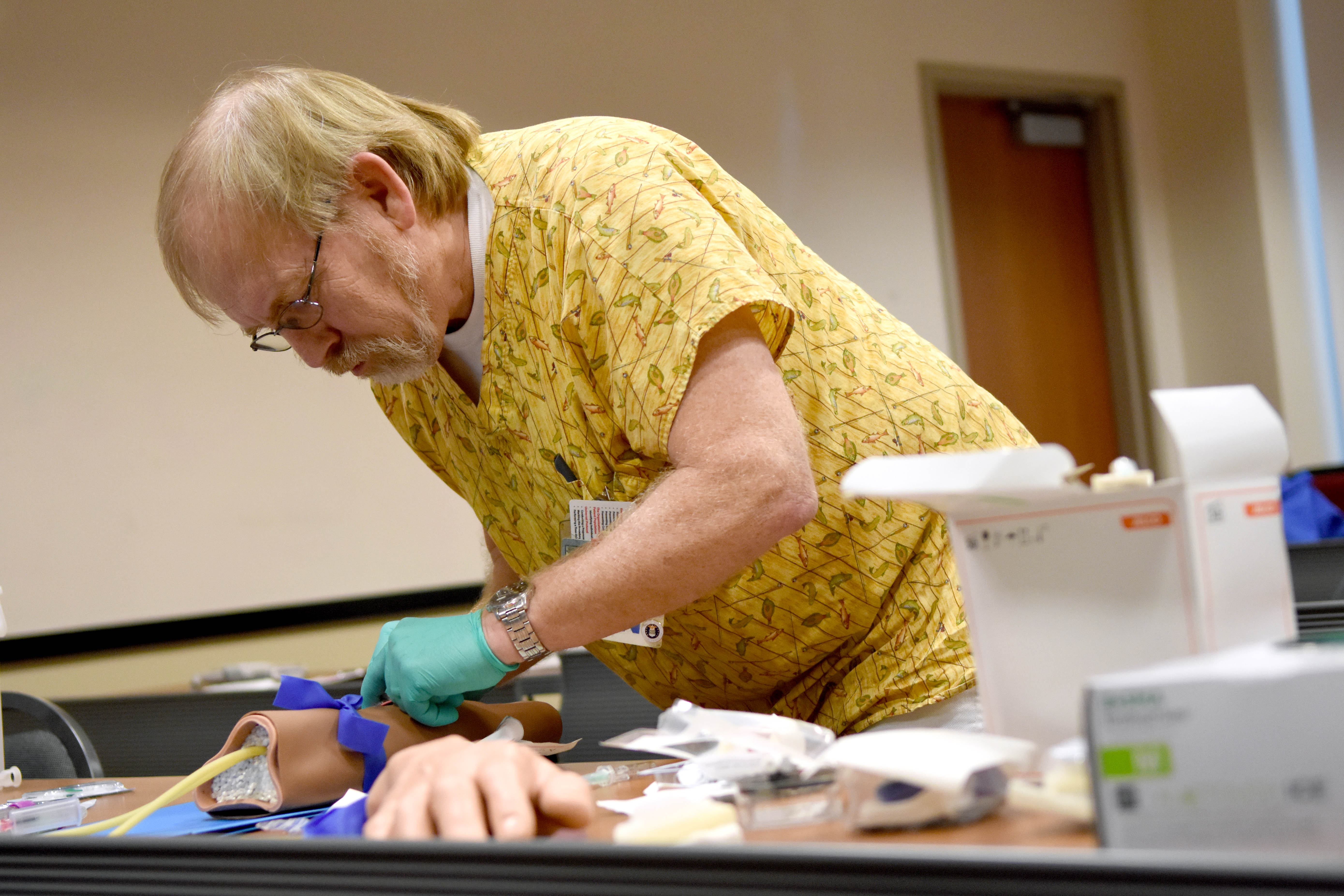 In Less Than A Month, A Shuttered Hospital Has Been Rebuilt To Treat  COVID-19 Veterans | TPR