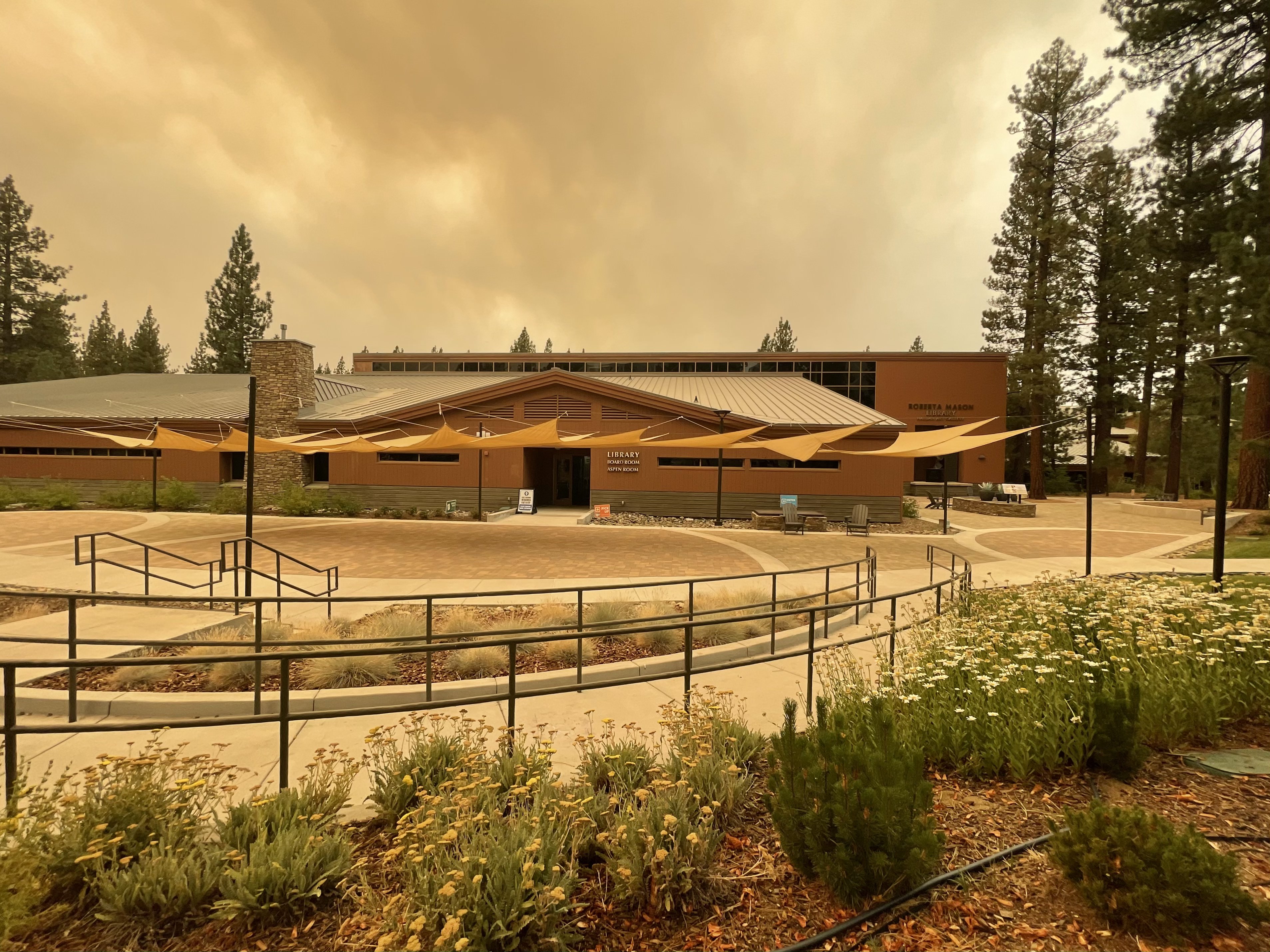 Lake Tahoe Community College President Grapples With Caldor Fire Effects As  Fall Quarter Approaches