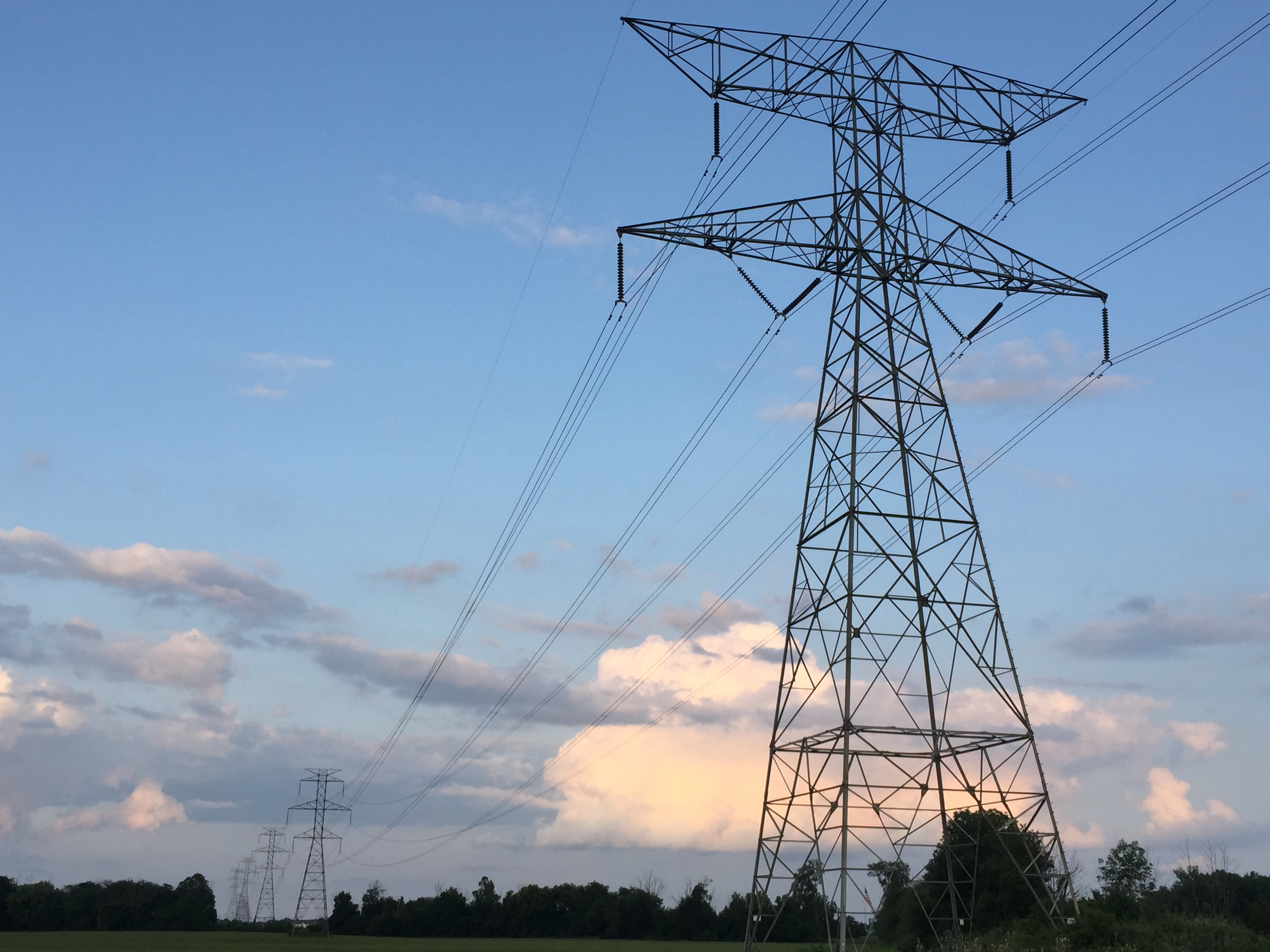 Grid operators gave AEP five minutes to shut off power to thousands of homes in June - Vimarsana News