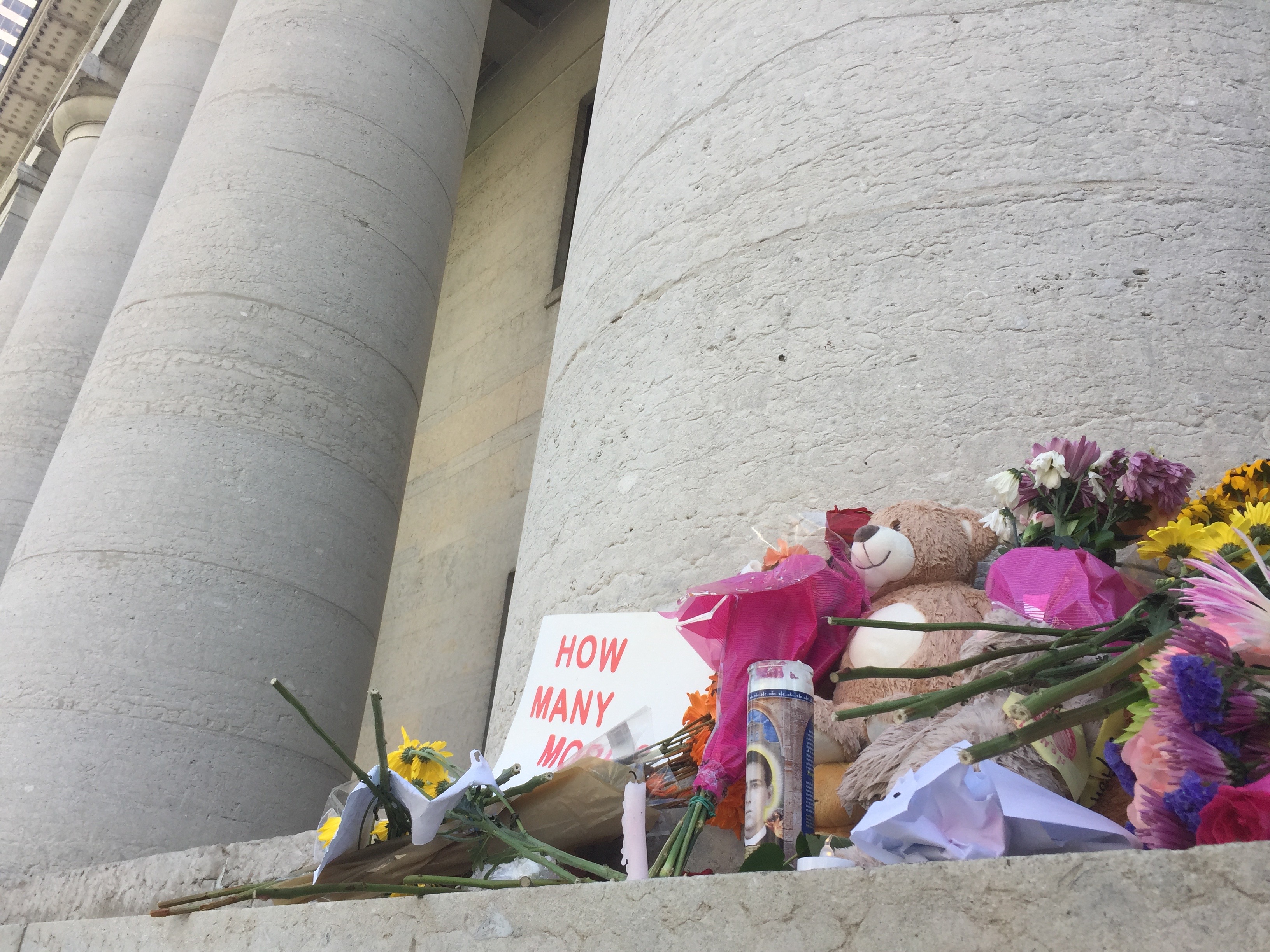 Three years after Dayton shooting, Whaley calls out DeWine for 'cowardly inaction' on gun violence - Vimarsana News