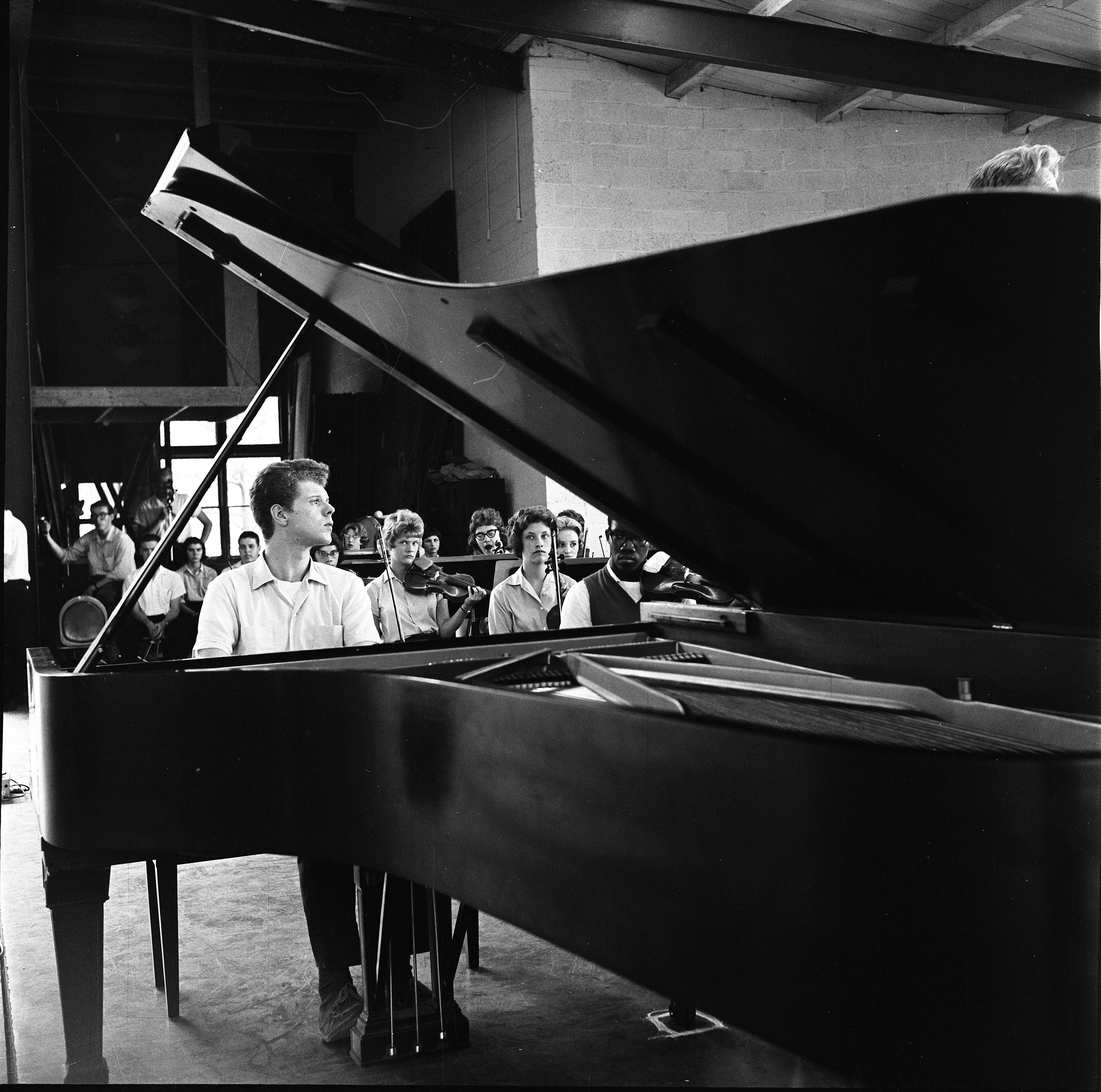 1961_0869_van_cliburn.jpg