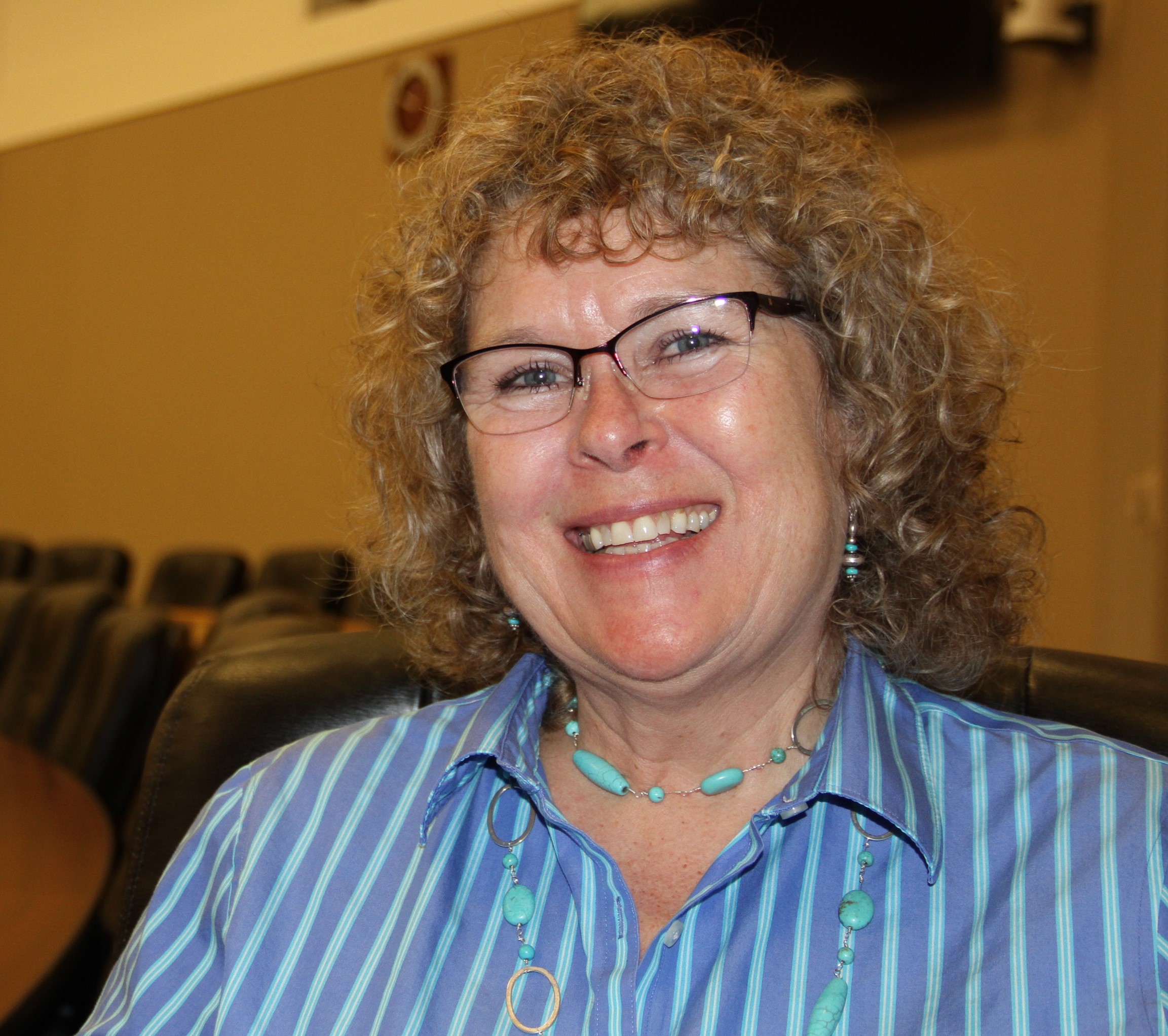 Lori Strom's Instagram, Twitter & Facebook on IDCrawl