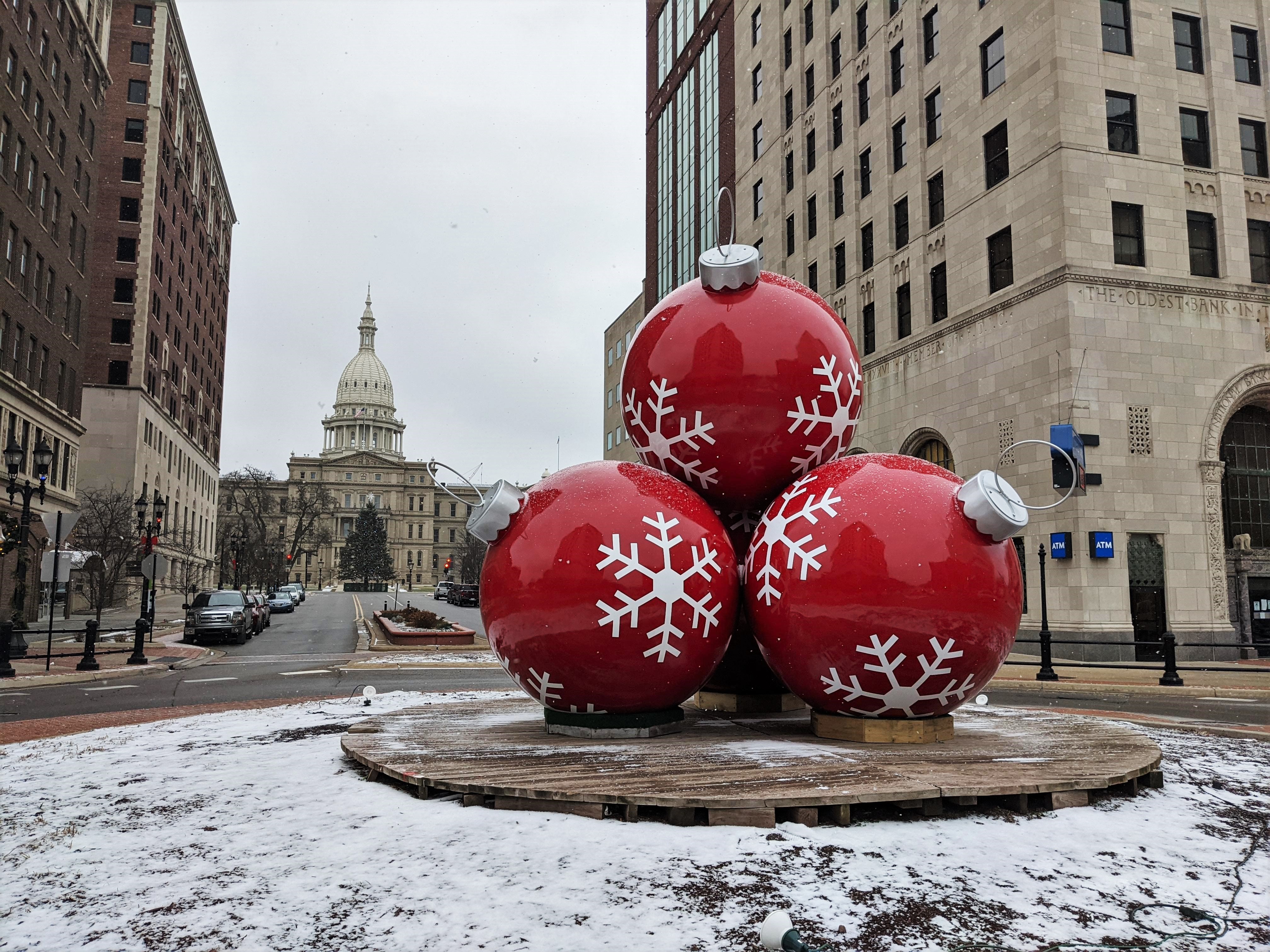 ラウンド型オーナメント♡*゜17 How Downtown Lansing's Ornaments Became A Cult Fave | Messages