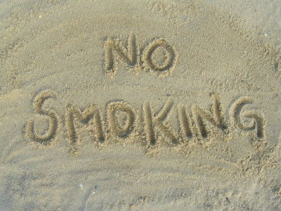Florida cities look to snuff out smoking on beaches - Vimarsana News