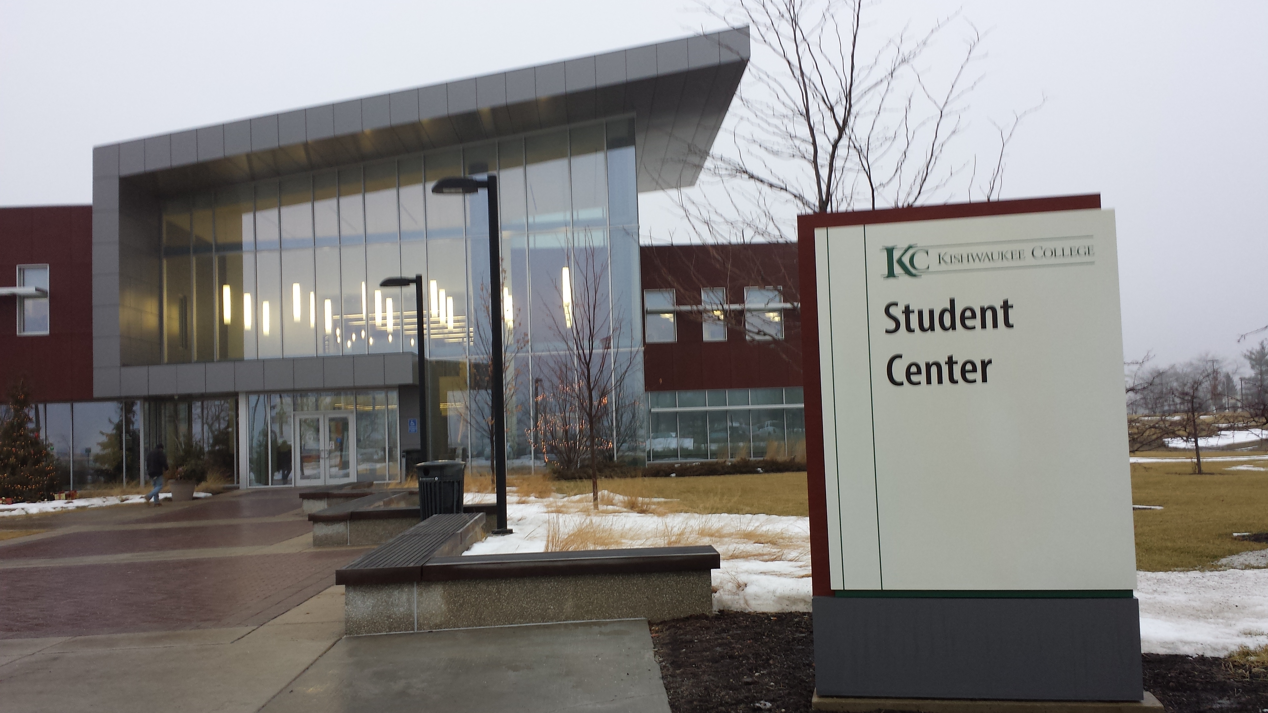 Strike Suspended At Kishwaukee College: Faculty Contract Still Not Approved  | Northern Public Radio: WNIJ and WNIU