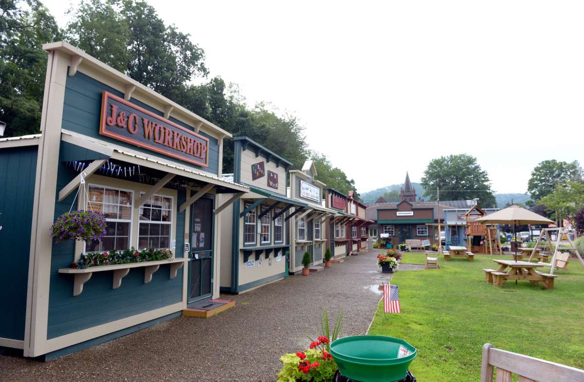 Arts tourism as economic development: Tionestas Market Village and Arts  and Culture Corridor | WPSU