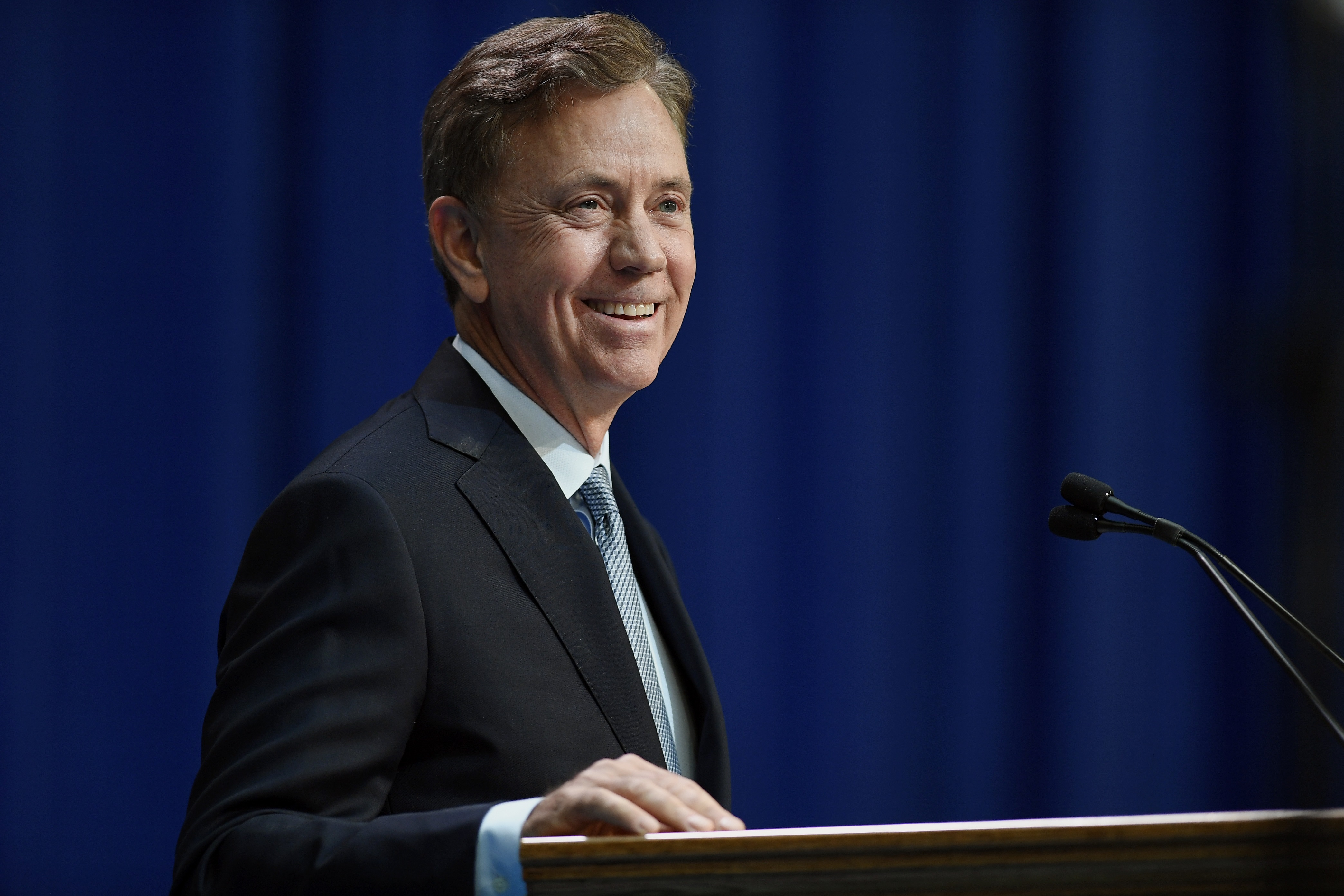Connecticut's minimum wage will increase in 2024 to align with employment  cost index