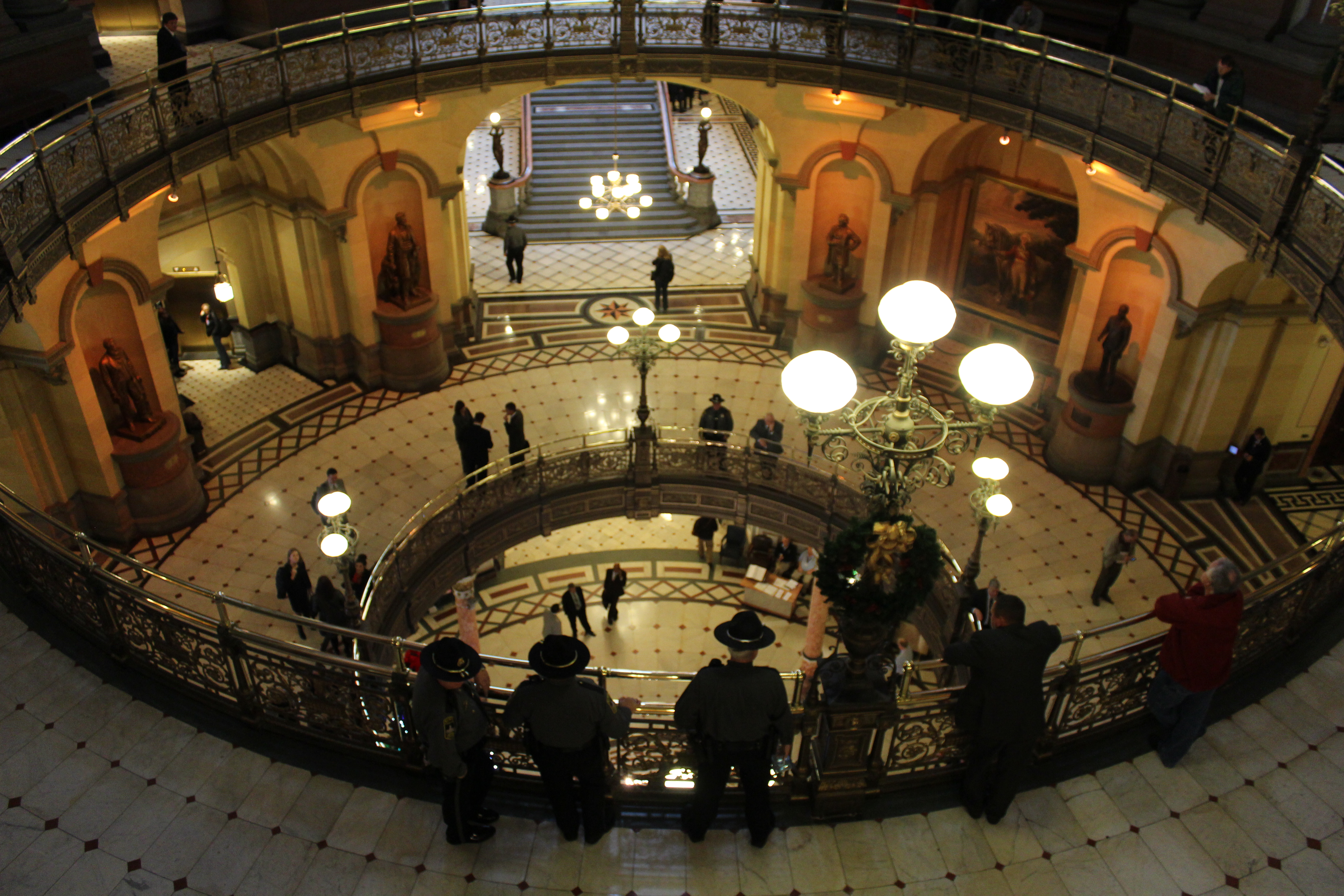 Dems march forward with repealing Illinois' last abortion restriction - Vimarsana News