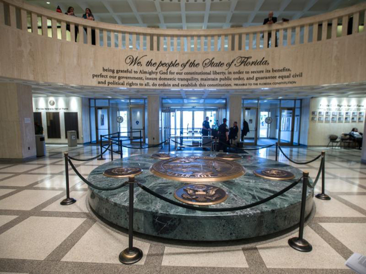Florida lawmakers continue debating a bill targeting illegal immigration - Vimarsana News