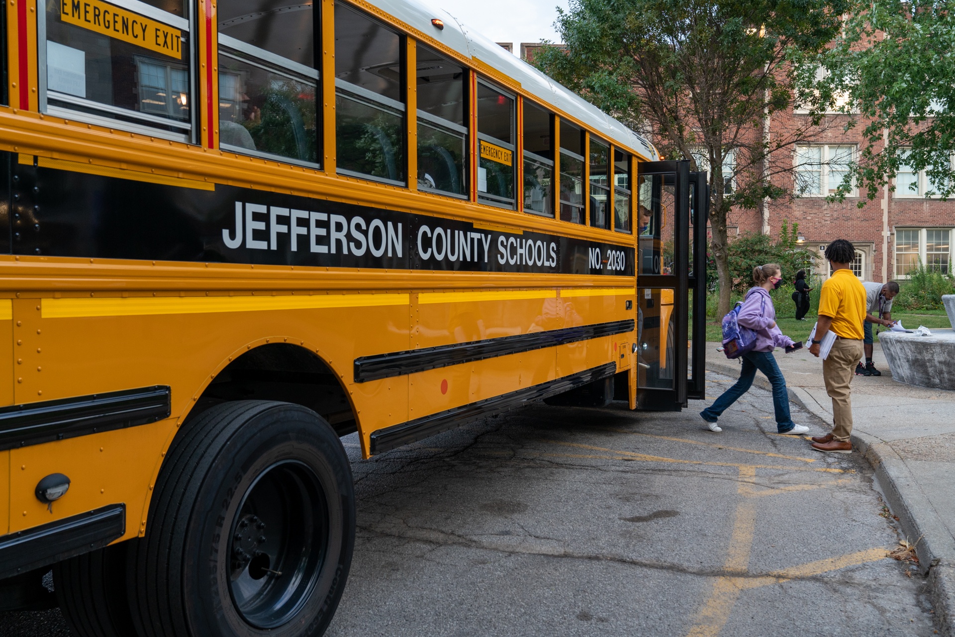 Ky. House advances measure to explore breaking up JCPS | WEKU