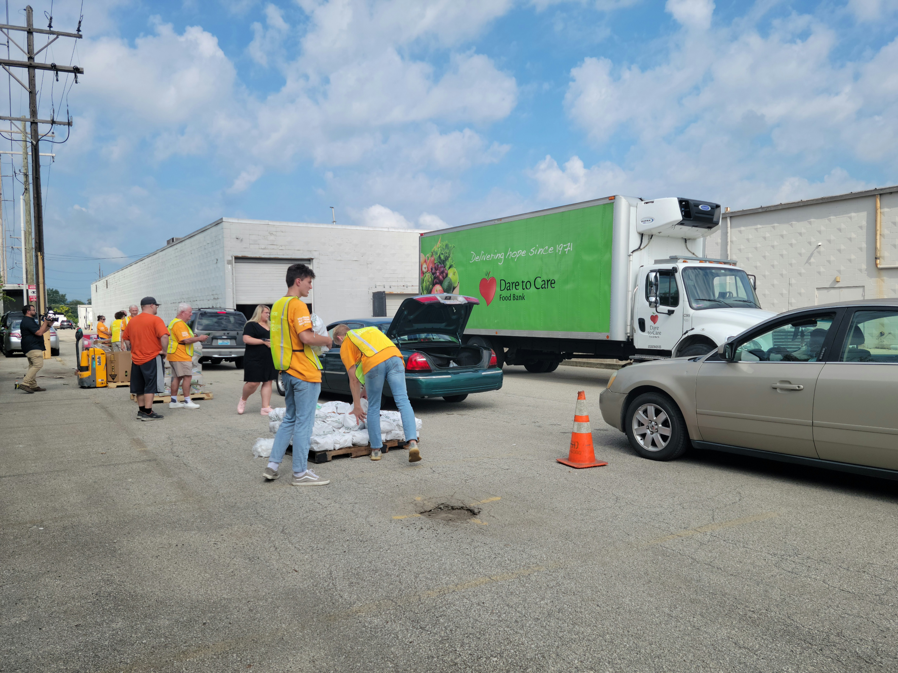 Dare To Care kicks off Hunger Action Month with drive-thru mobile